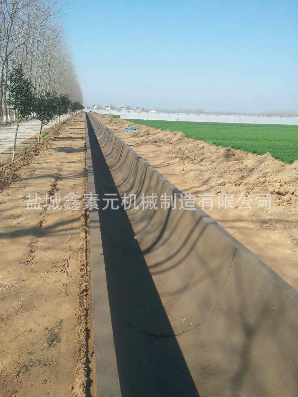 厂家供应可定公路边沟滑膜机 混凝土水沟滑膜 一次性成型滑膜机图5