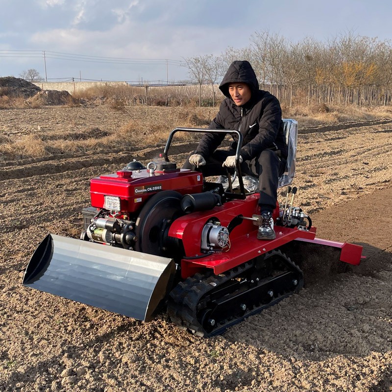 水旱两用履带拖拉机 乘坐式履带旋耕机 多功能履带式微耕机图4