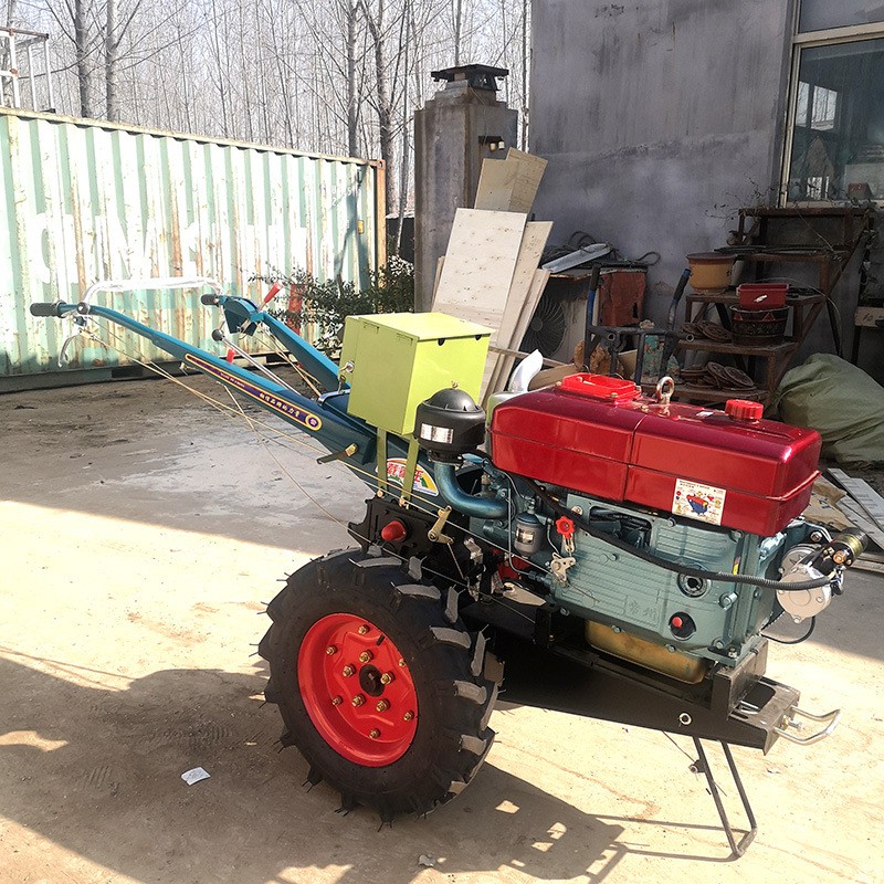 手扶拖拉机耕犁农具配件厂家 旋耕起垄耕地机8-22马力农用拖拉机图3