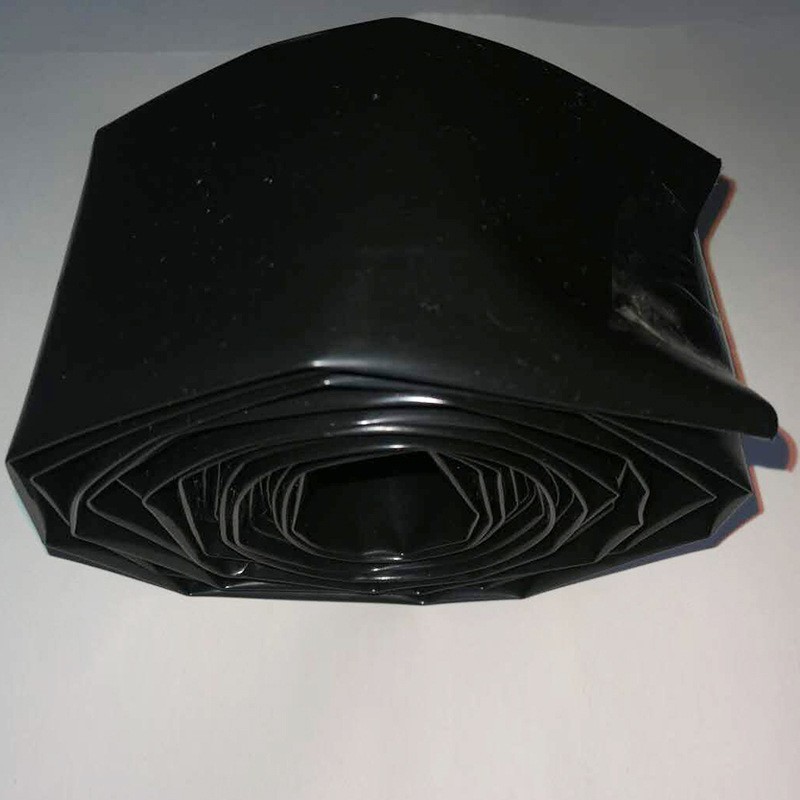 农用灌溉微喷带节水灌溉农用主管输水带喷水带雾化软带斜孔微喷带图3