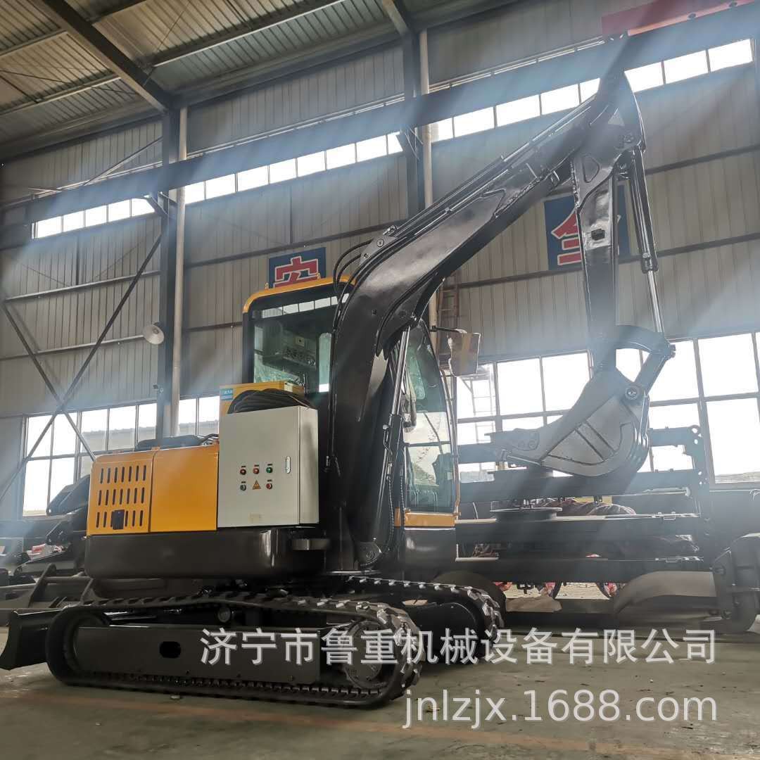 厂家生产35履带小型挖掘机 3吨电动履带小挖机厂家直销图5