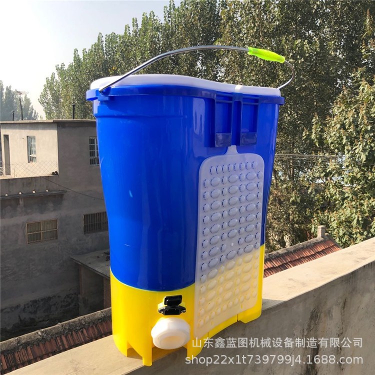 高转速智能施肥抛撒器双肩背负式大容量单兵融雪抛撒器冬季撒盐器图3