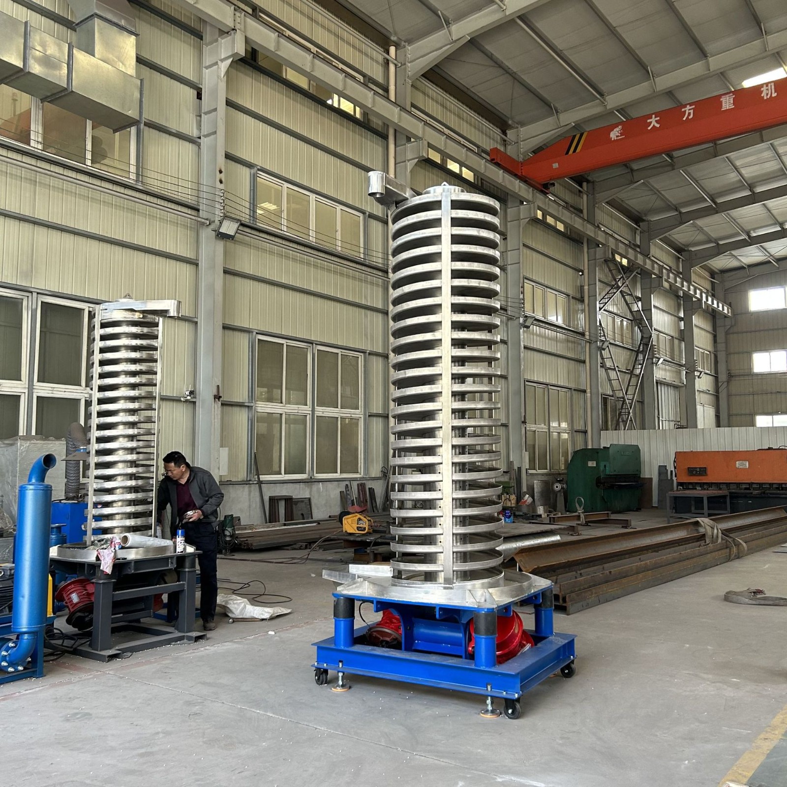 上海色母粒冷却提升机粉体颗粒降温垂直螺旋输送设备制造商图2