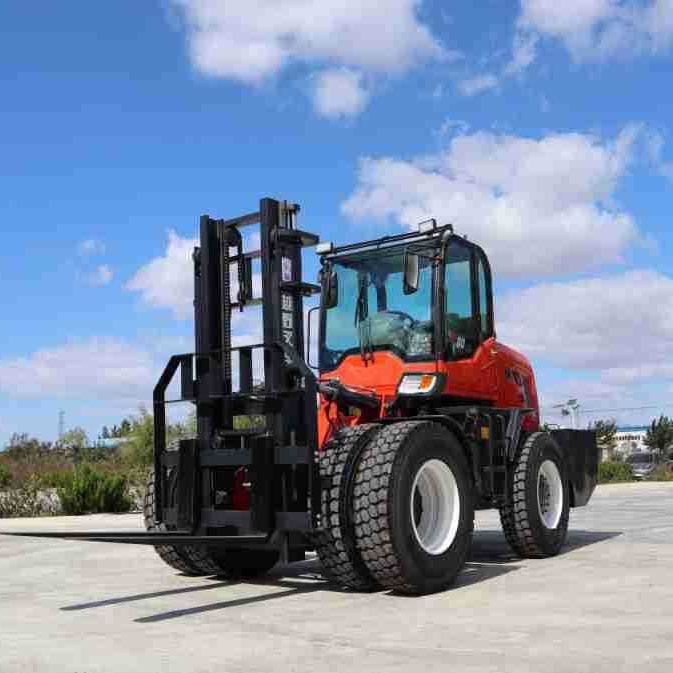 越野叉车四驱叉车3吨液压搬运车伸缩臂4吨越野叉车图2