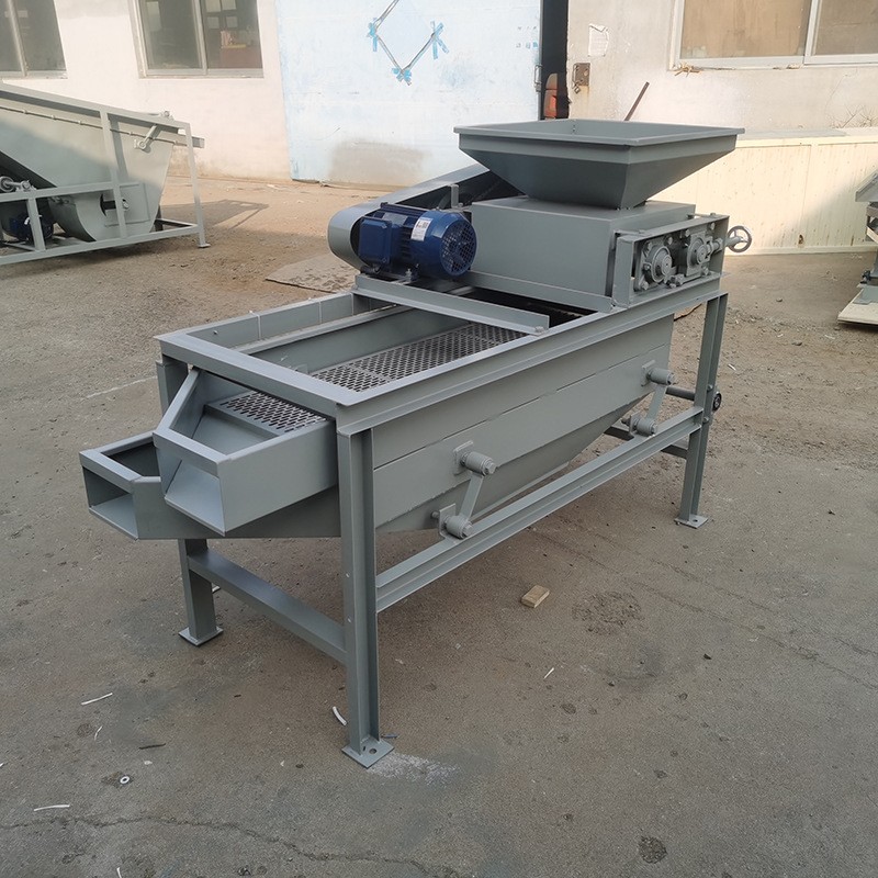 休闲零食坚果破壳机自动杏仁脱皮机核桃破壳机巴旦木剥壳机图5