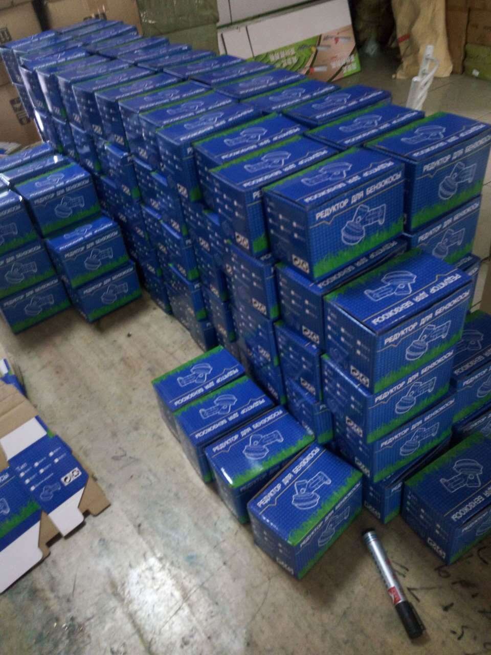 宇胜通用割草机打草机优质齿轮箱工作头 总成24*10T 25*4T 等图2