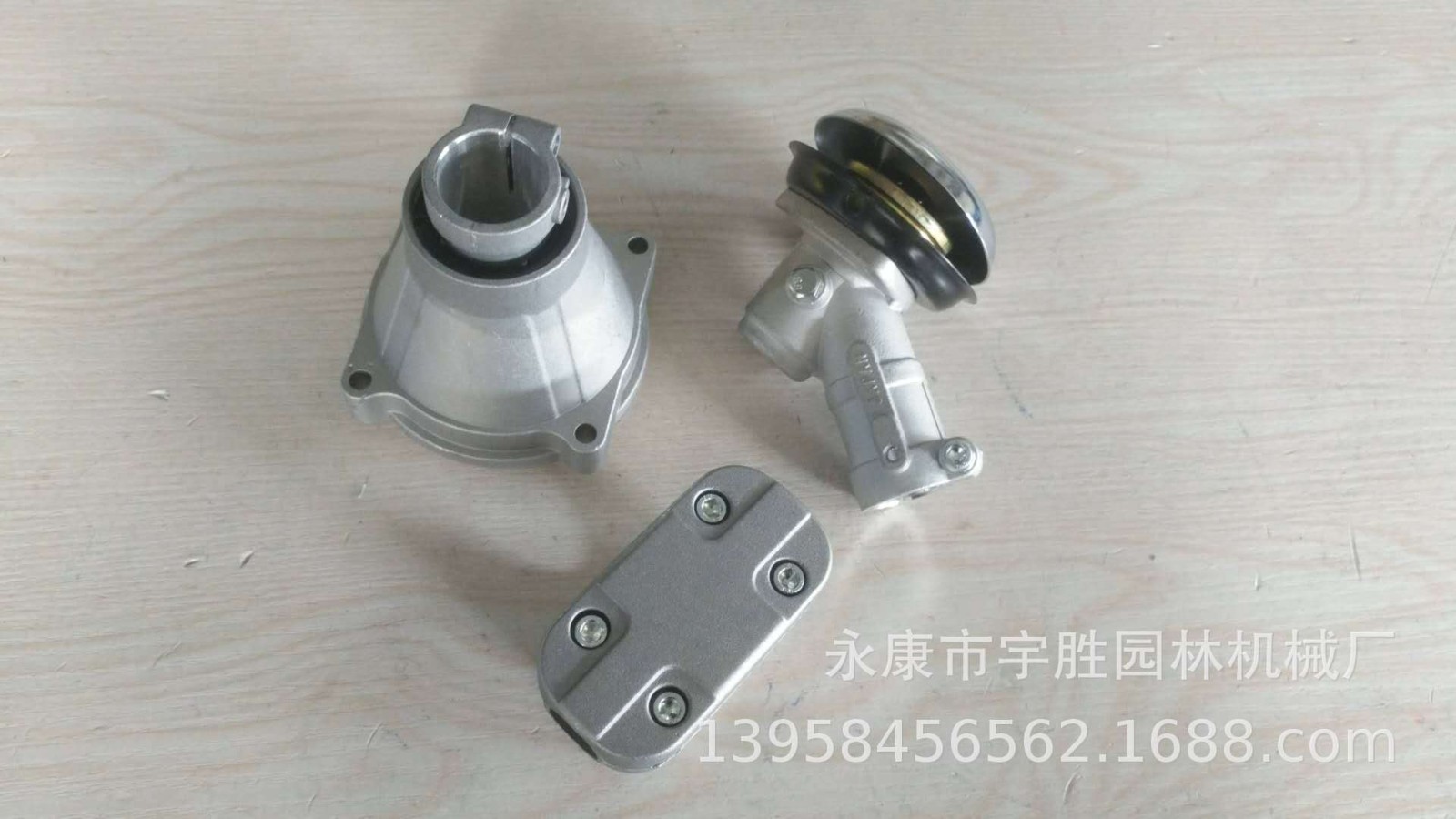 宇胜通用割草机打草机优质齿轮箱工作头 总成24*10T 25*4T 等图3