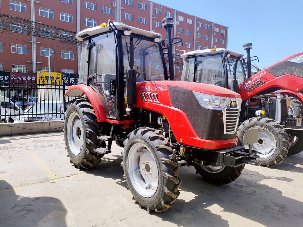 国四新车100马力四轮农用拖拉机1004旋耕犁地拖拉机图2