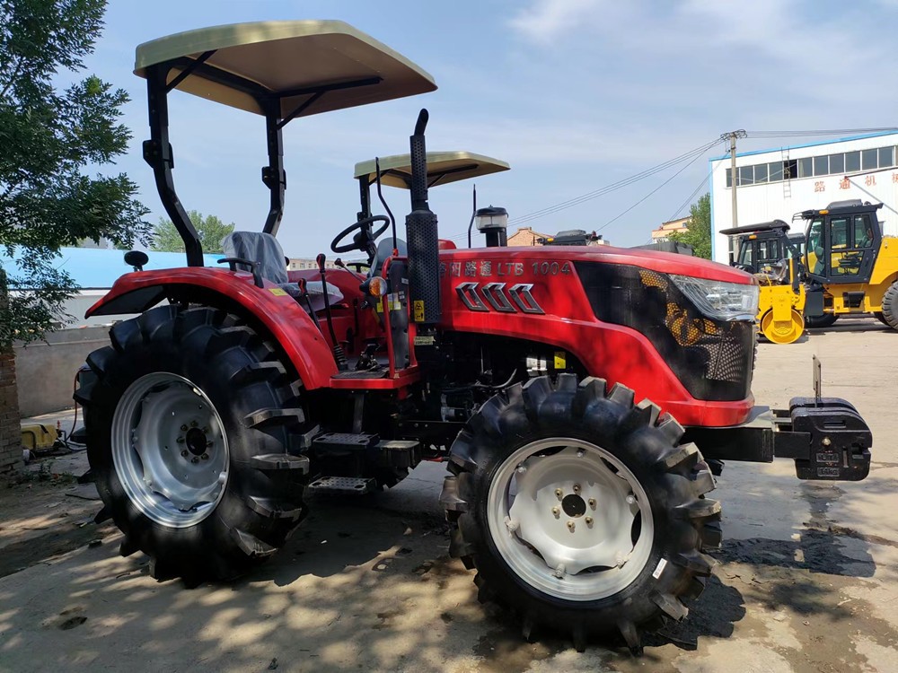 100马力四驱农用轮式拖拉机1004水旱田两用节能省油拖拉机图4