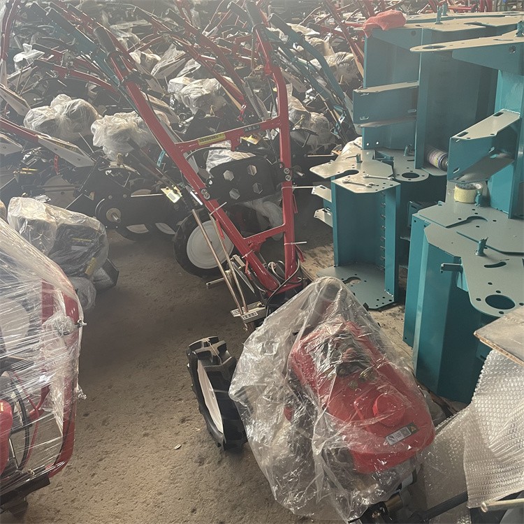 果园四驱微耕机 自走式柴油农用耕地机 小型农机 农机配件图5