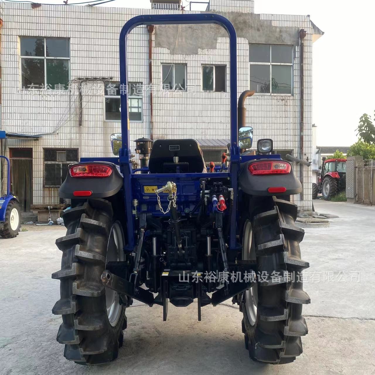 雷沃M704-BA四轮拖拉机 全柴四缸大底盘农用四驱翻地灭茬旋耕机图5