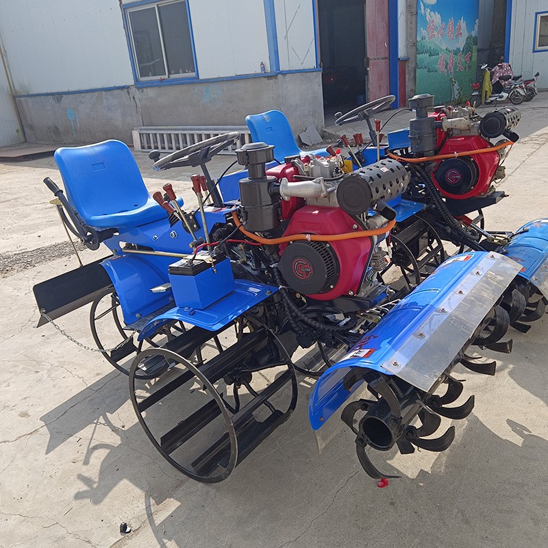 四驱打田微耕机 方向盘水田旋耕机柴油195水稻田除草打浆拖拉机图3