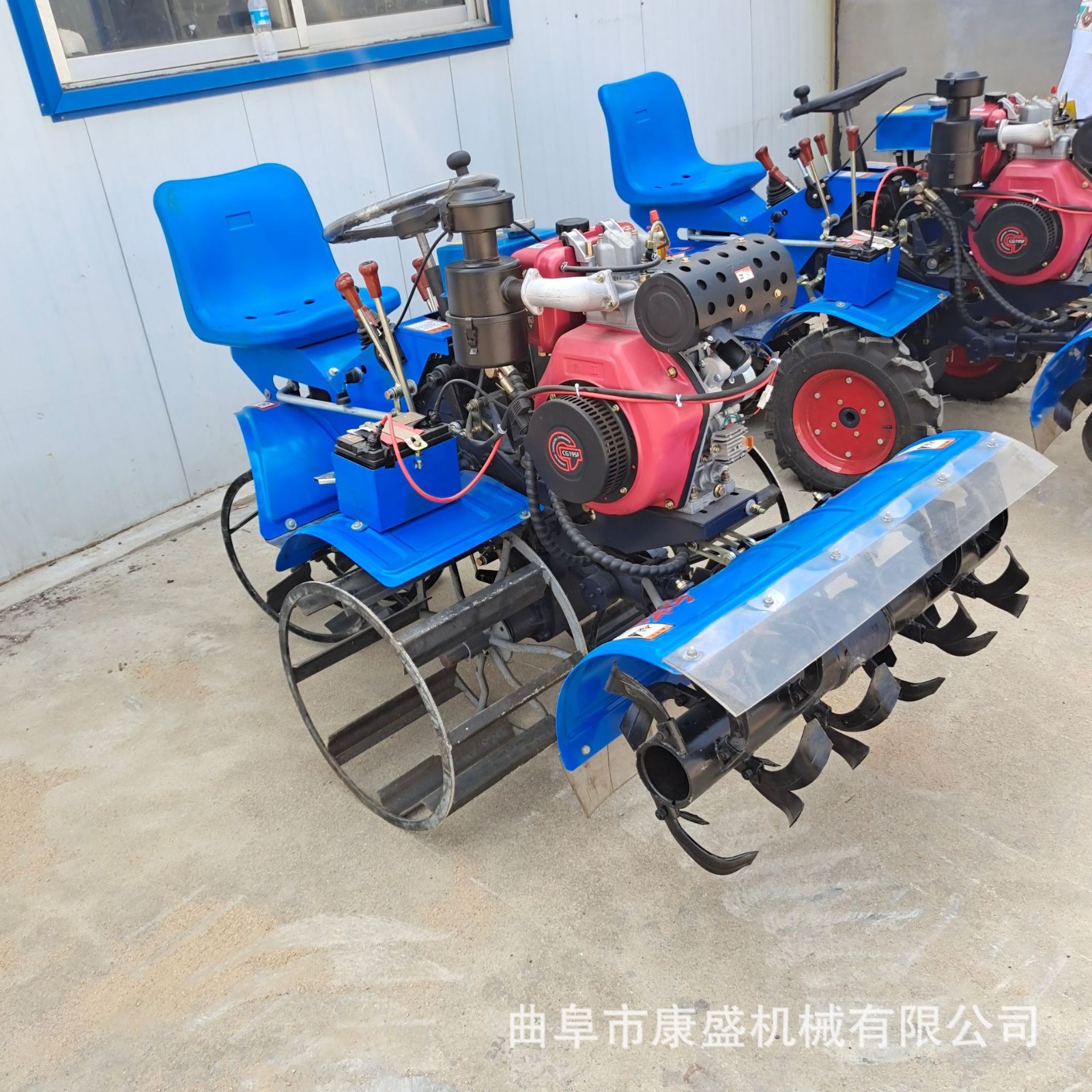 2023新款水田机 七郎四驱微耕机 多功能稻田旋耕机 拖拉机价格图4