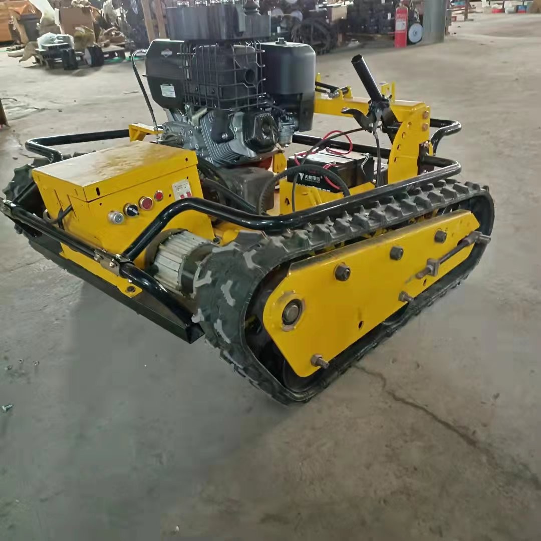 履带式百利通本田华盛汽油遥控割草机球场草坪修打草修剪机果园林