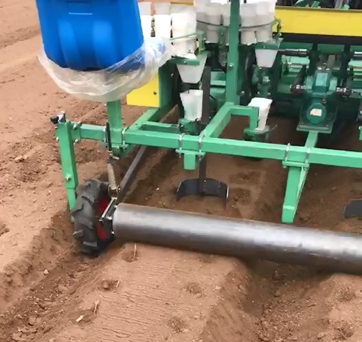 娃娃菜移栽机 一机多用 牵引式栽苗机 拖拉机牵引图2