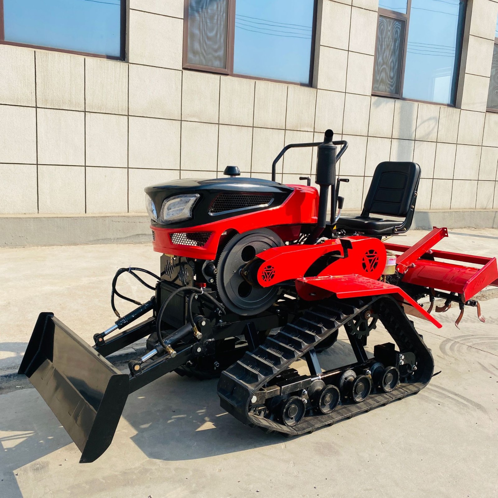 厂家批发25马力开沟犁地机 水旱两用田园微耕机 履带式汽油旋耕机图4