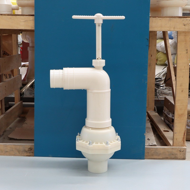 田间农田灌溉分体式升降式塑料出水口水管接头分体式360度出水口图5