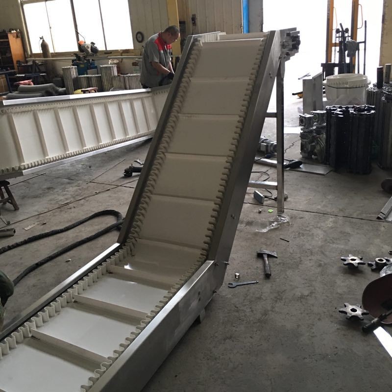 定制爬坡皮带输送机提升机大倾角仓库用移动卸货可调速分拣输送线图4