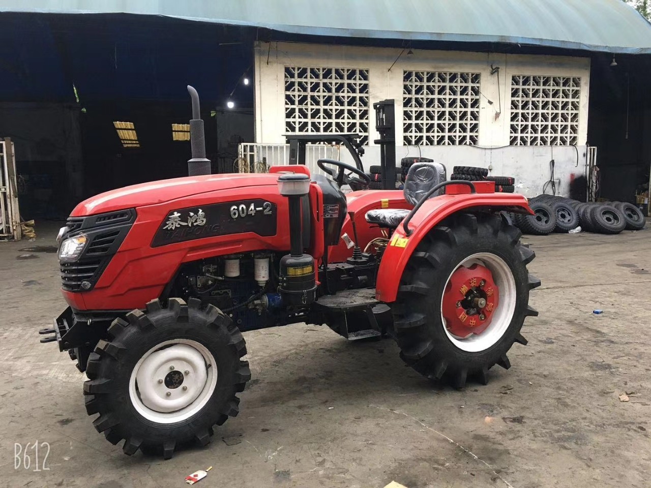 优价批发泰鸿四驱四轮拖拉机  泰鸿多缸拖拉机拖拉机图2