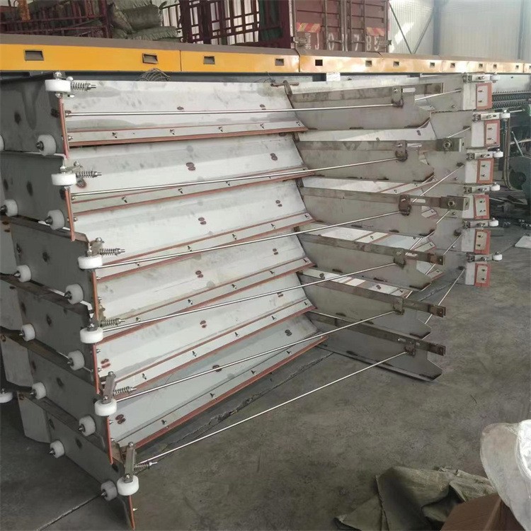 一拖二不锈钢羊用刮粪机 全自动清洁粪便刮粪板 羊用设备清粪机图3