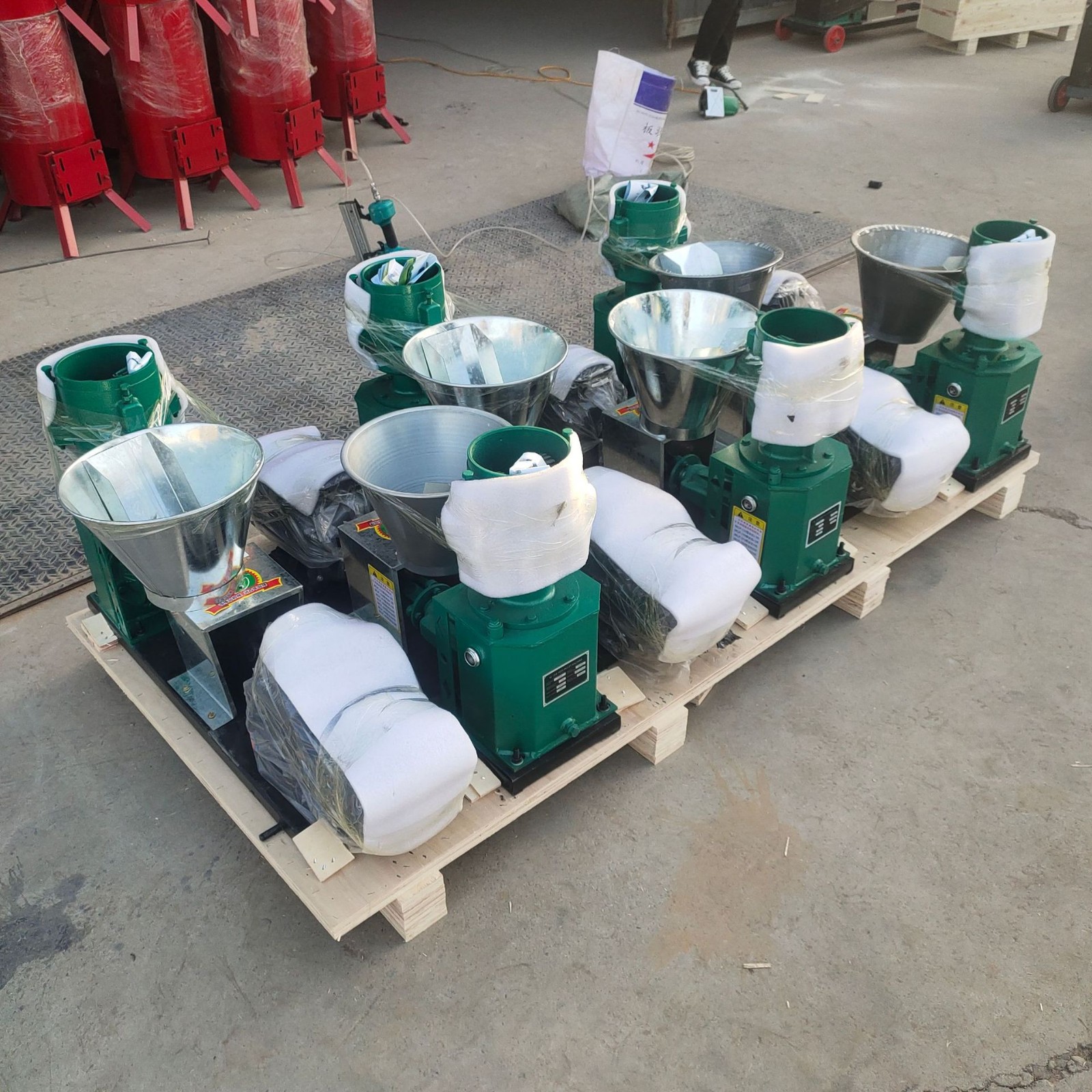 畜牧养殖饲料机牛羊颗粒饲料机 猪羊颗粒饲料机 平模颗粒饲料机图5