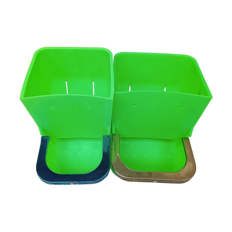 养兔喂料食盒兔子用饲料食盆现货兔子防扒料固定兔笼料槽喂食饲养图5