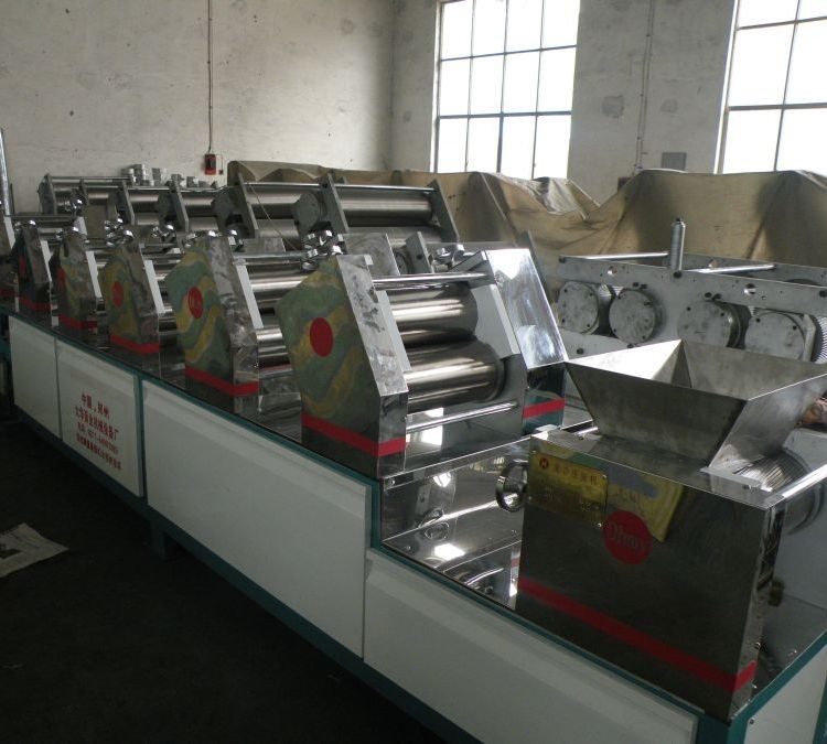 低温挂面生产线 全自动面条机 大型商用压面机图3