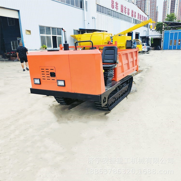 工程履带山地爬山虎 一键启动 设计合理 5吨光伏料履带运输车图2