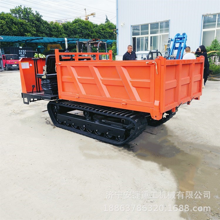 工程履带山地爬山虎 一键启动 设计合理 5吨光伏料履带运输车
