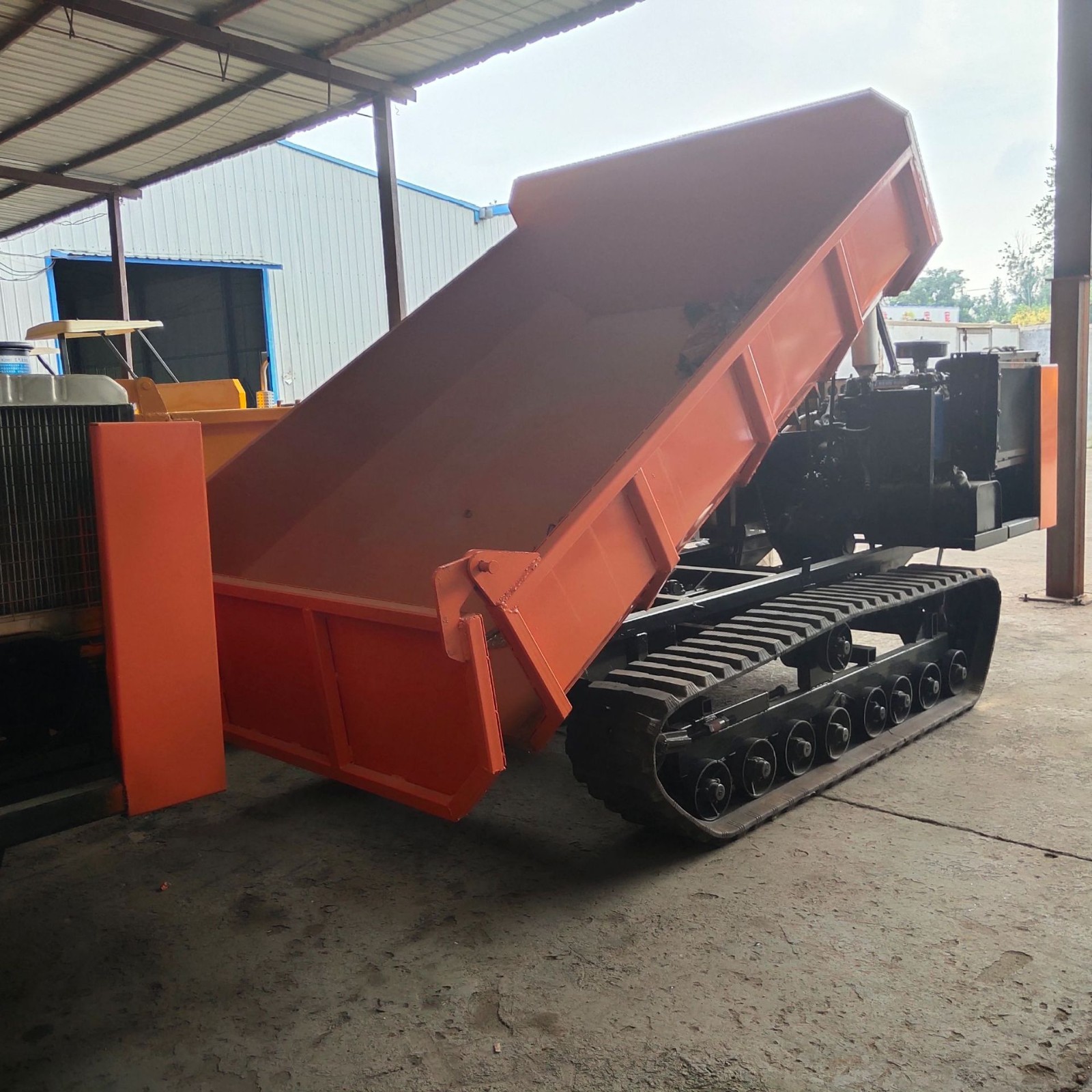 供应山地履带运输车 泥泞道运输车厂家直销自行走履带运输车特卖图2