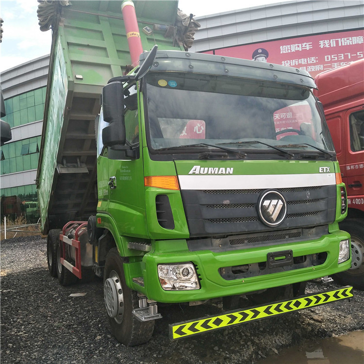 欧曼后八轮翻斗车