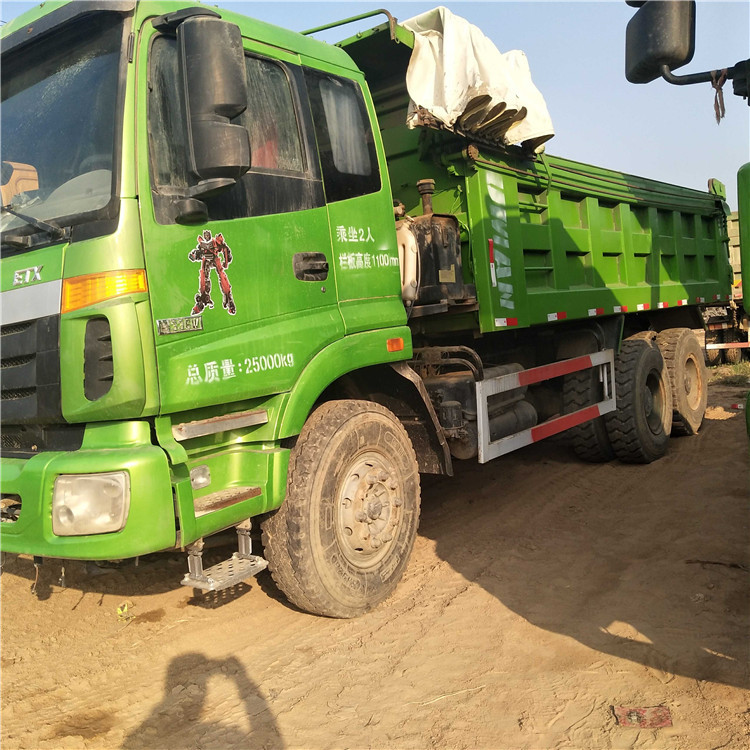 欧曼后八轮翻斗车