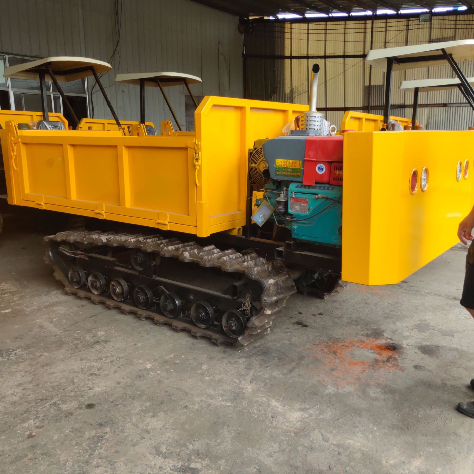 国产履带运输车 柴油大马力履带搬运车 全地形建筑工程履带运输车