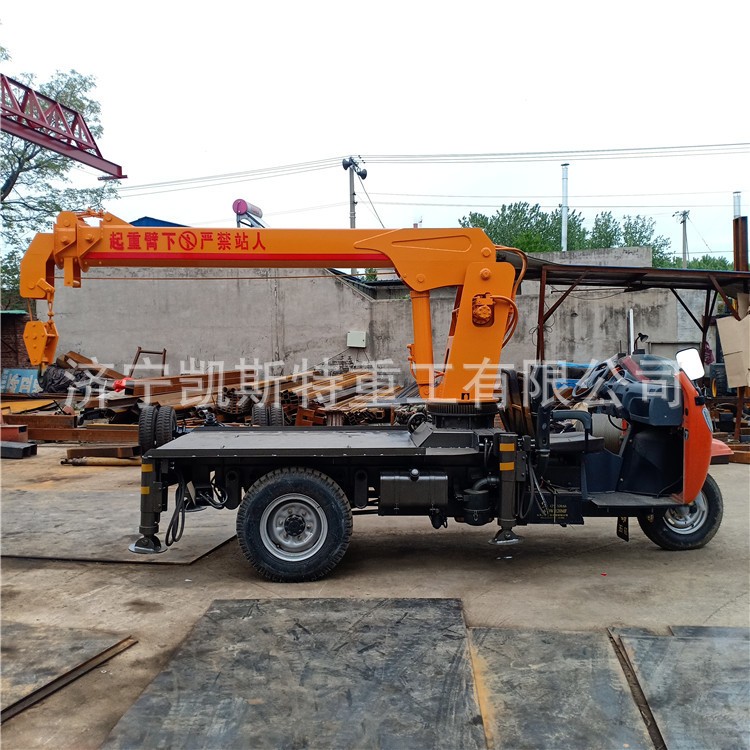 厂家现货园林移树三轮车随车吊 小型省油苗圃吊运5吨三轮车随车吊图5