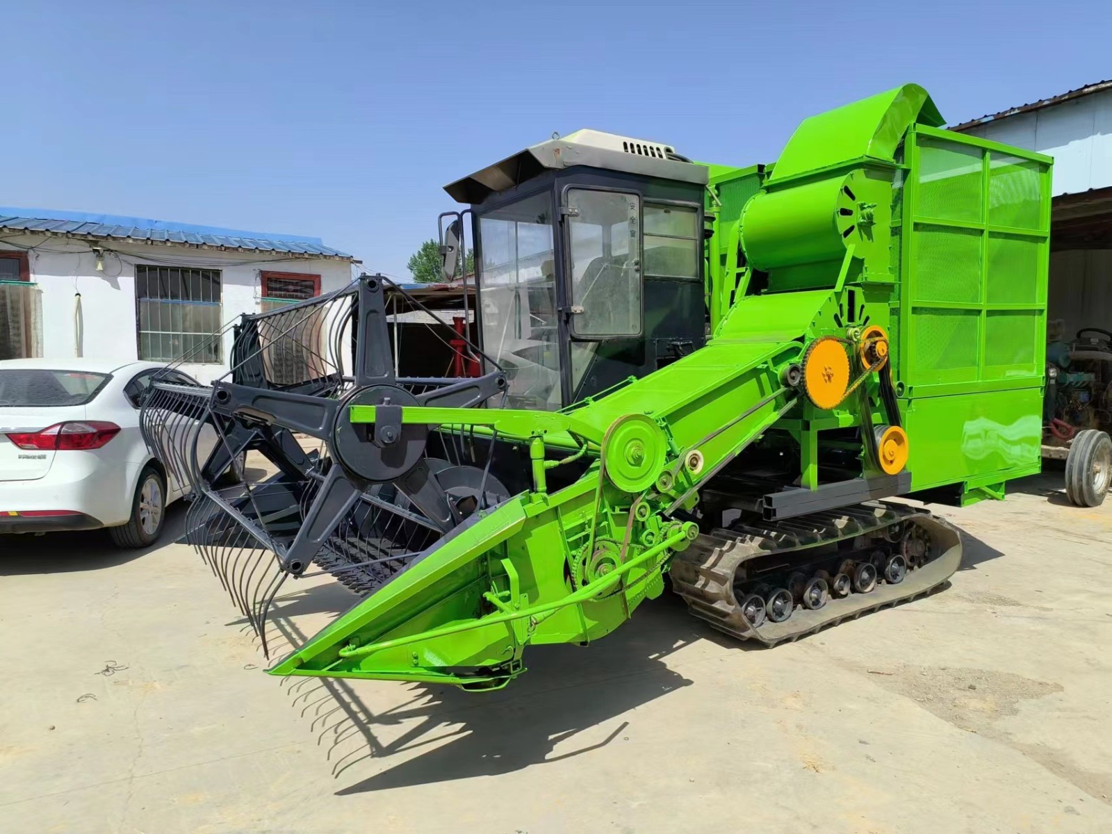 厂家供应大型青储打包机履带型牧草小麦收割机玉米秸秆粉碎机批发图3