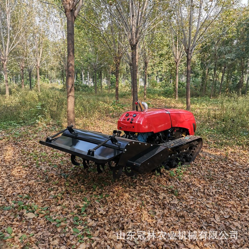 果园自走式履带微耕机遥控智能农用松土机36马力大棚小型耕地机