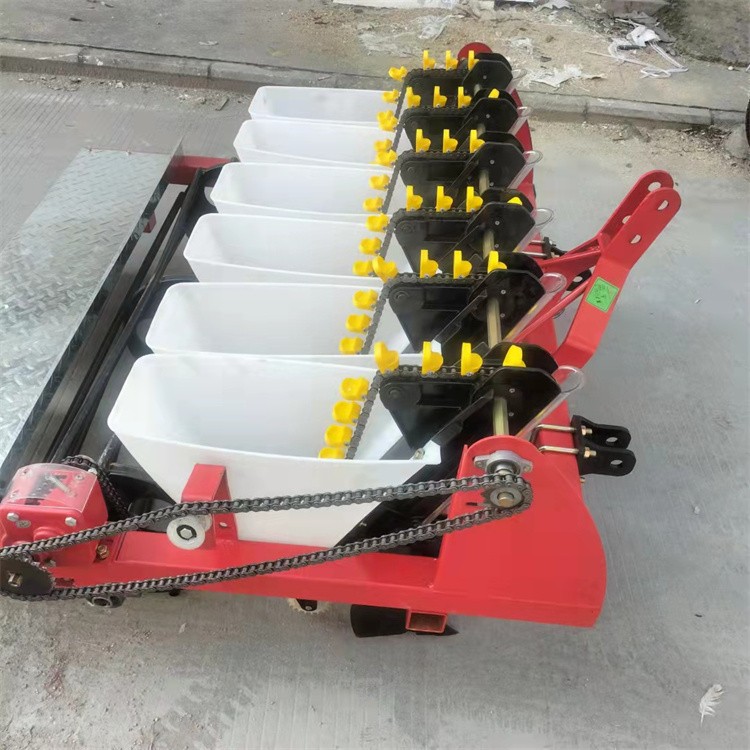 大蒜播种机 拖拉机牵引六行种蒜机 手推汽油蒜瓣点播机图2