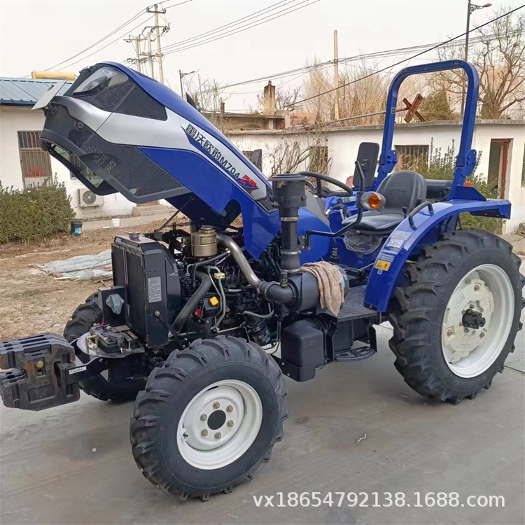 东方红MF704农用四轮拖拉机 四驱四缸多用途耕地机 洛阳一拖品牌图3