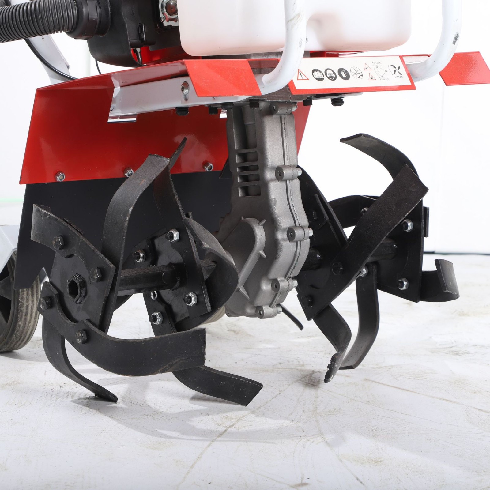 农用微耕机硬地松土开沟神器水田除草耕地机多功能翻地开荒旋耕机图2