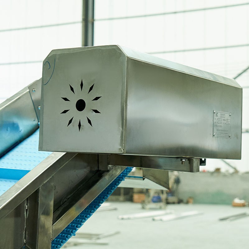 食品输送提升机 小型斜坡传送机 不锈钢提升机 流水线鳞板输送机图4