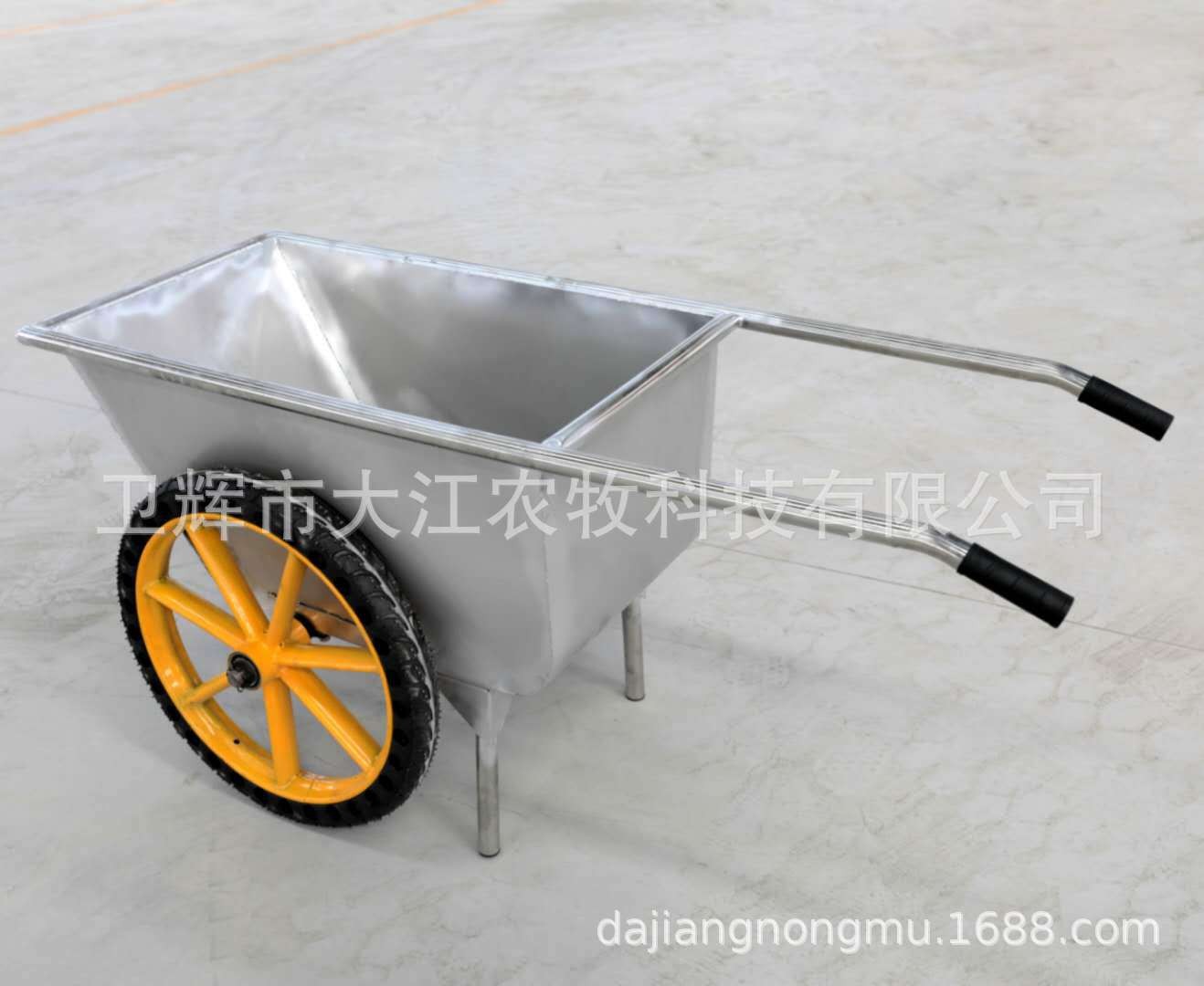 厂家直供不锈钢饲料车散装饲料运输车 养殖猪场拉料手推车图4