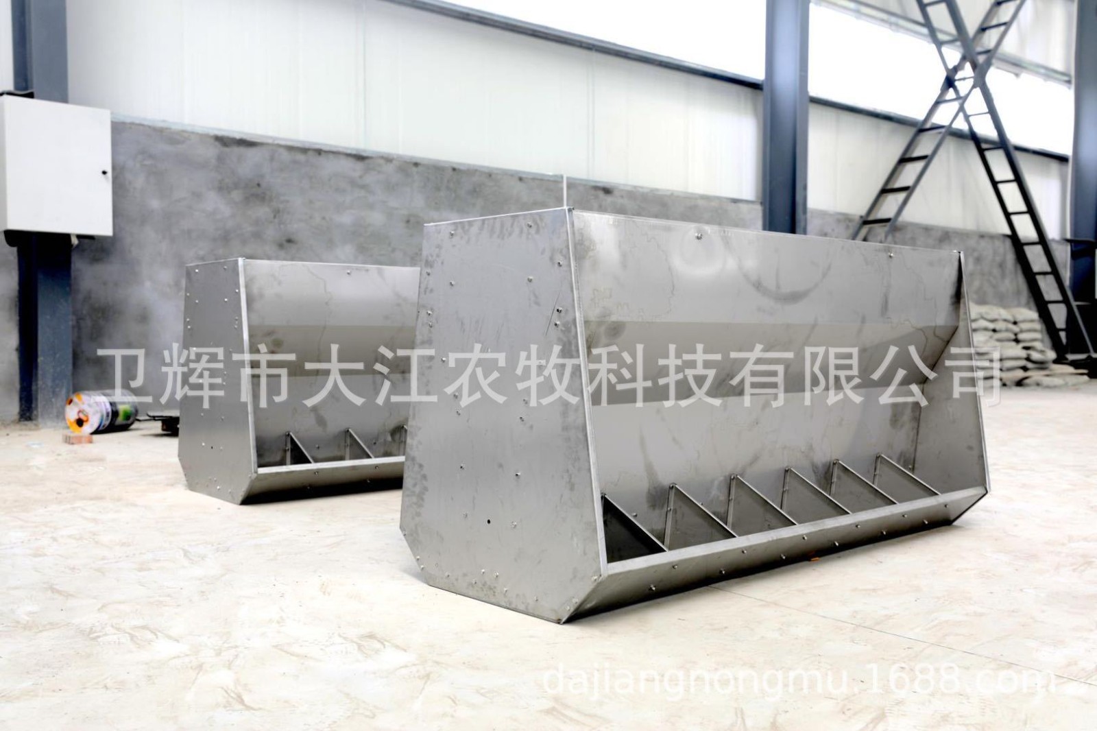 不锈钢双面料槽猪用自动食槽 育肥保育一体料槽可定制图3