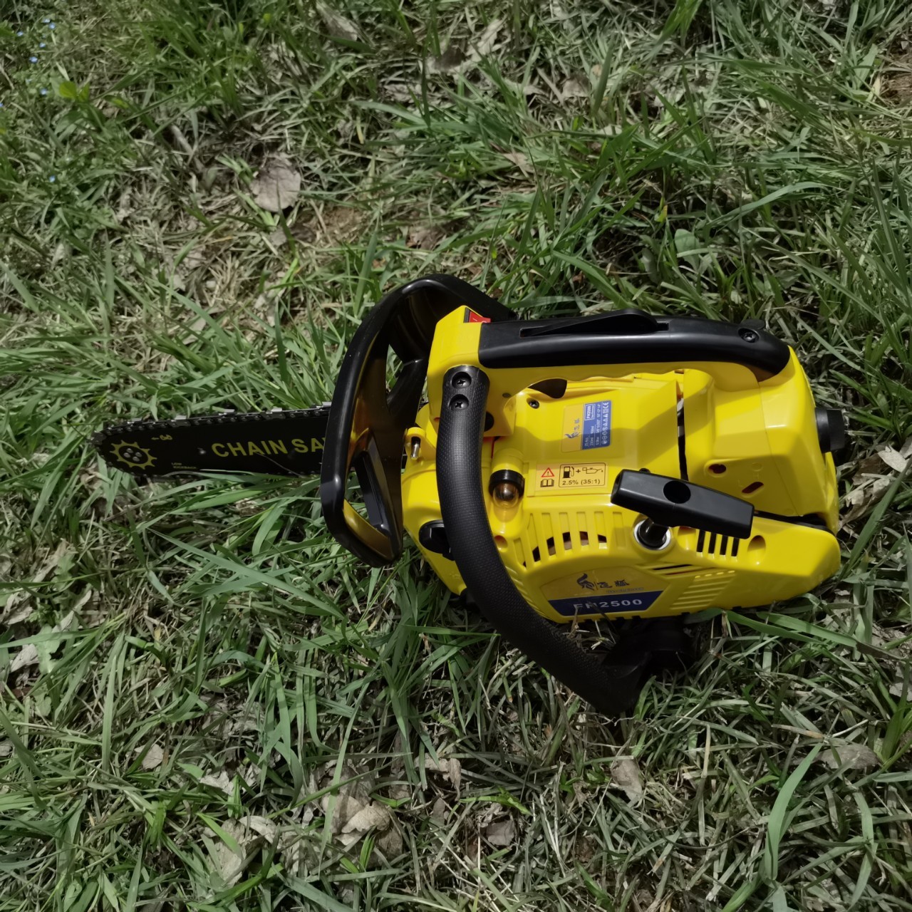 厂家批发2500小油锯手提砍树伐木汽油链锯单手油锯图5