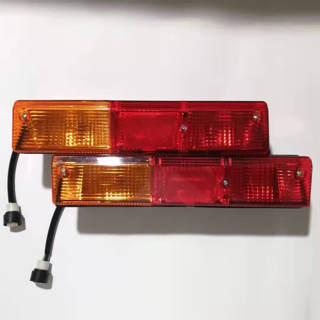 后组合灯LX904拖拉机配件 拖拉机组合后灯 东方红农机配件