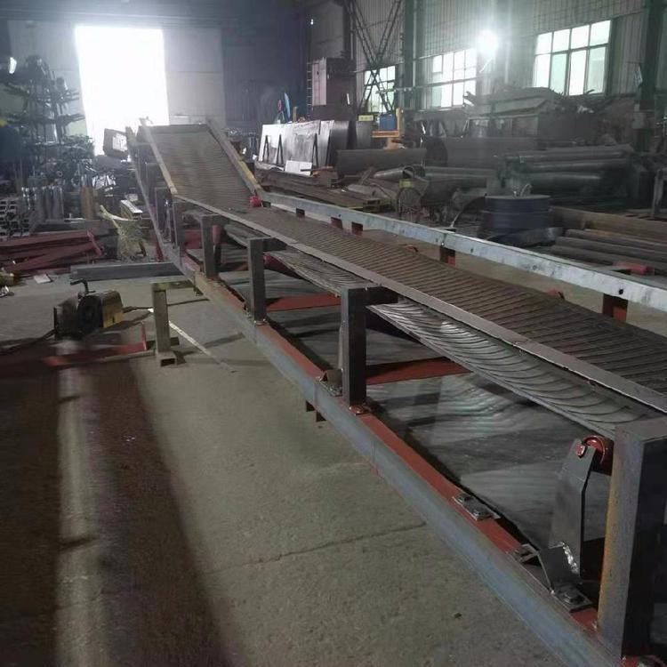 矿用爬坡皮带输送机带式传送机型号鼎泰可定制图3