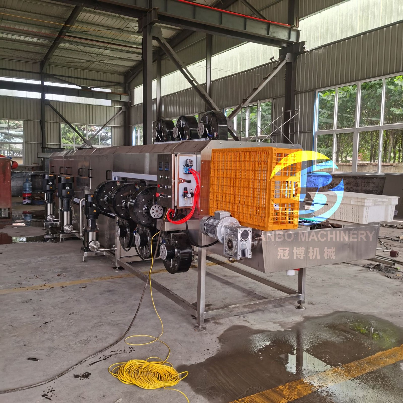 全自动周转筐清洗机 海鲜筐塑料筐高压喷淋清洗设备 隧道式洗框机图2