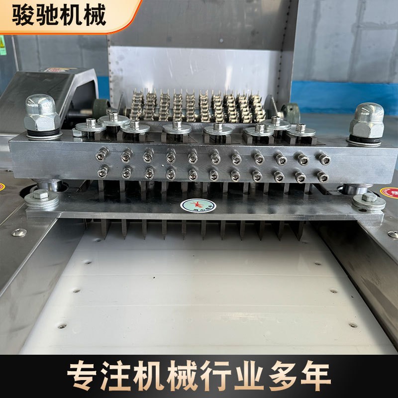 禽类切丁切块机 鸡肉牛肉红烧肉禽肉类剁块机设备图3