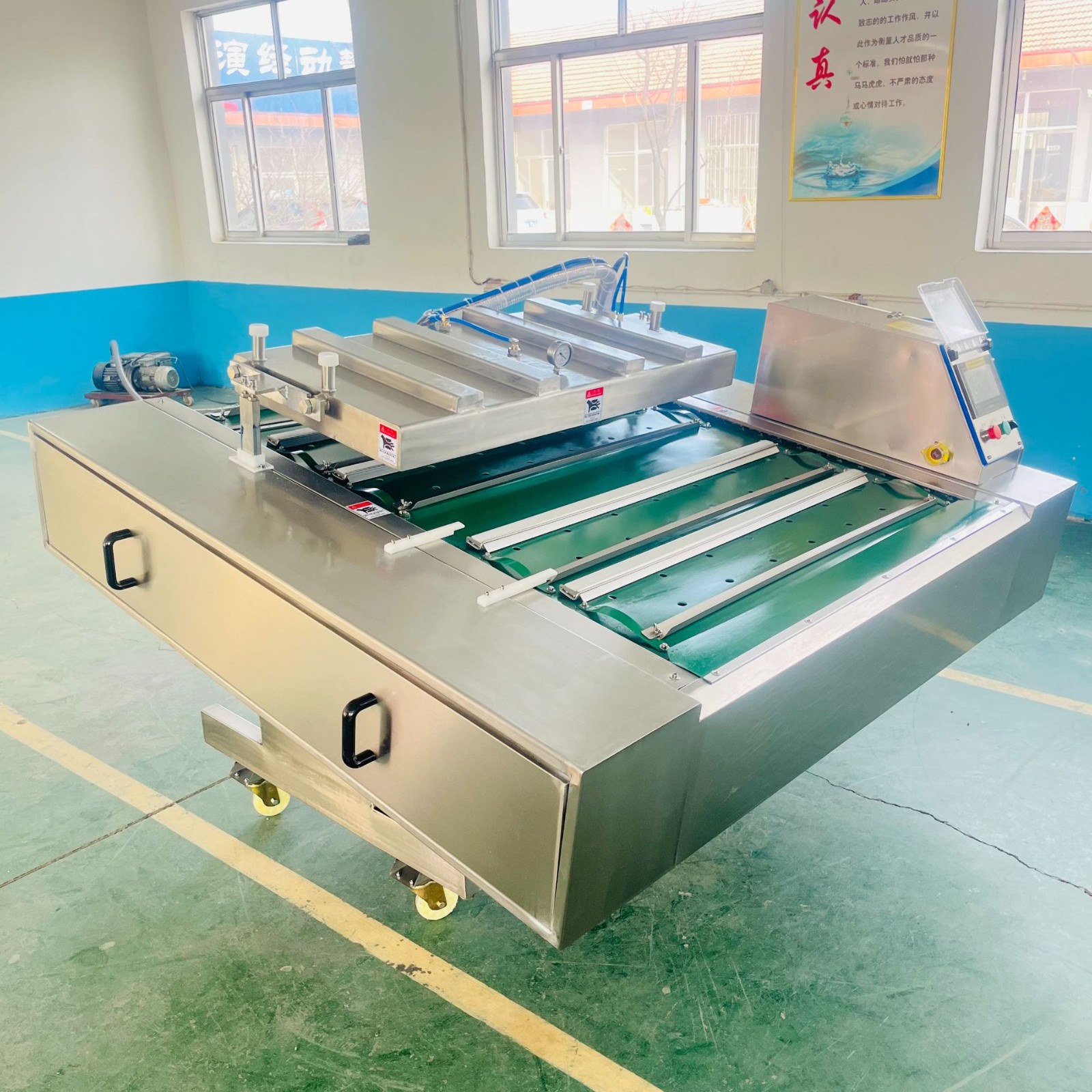 1000型全自动滚动式真空包装机豆干真空包装机海鲜牛肉真空封口机图2