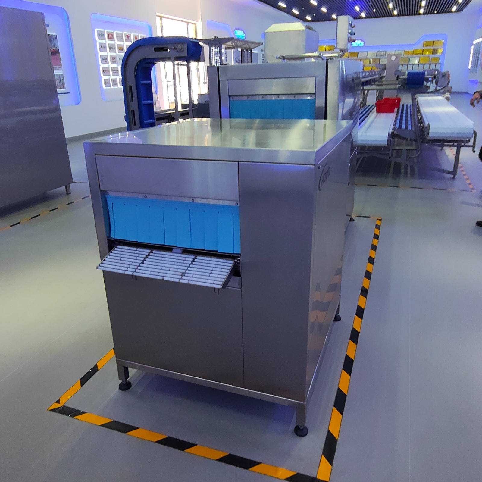 华誉机械 食品厂牛羊肉真空隧道式热缩机 全自动真空包装机图3