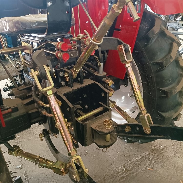 小型中拖拖拉机 多用途农用四驱开沟旋耕机 操作灵活图5